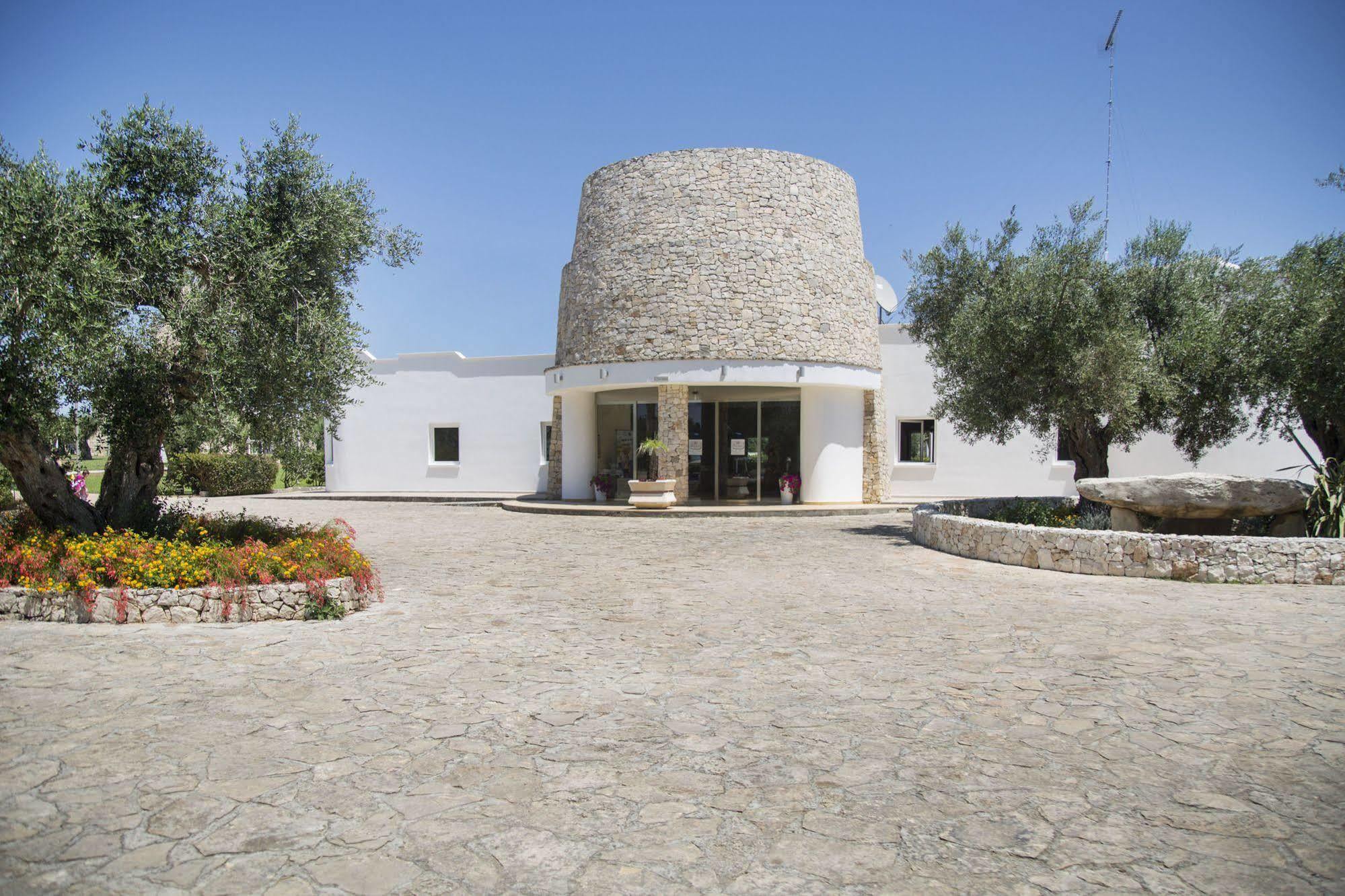 Dolmen Sport Resort Минервино ди Лече Екстериор снимка